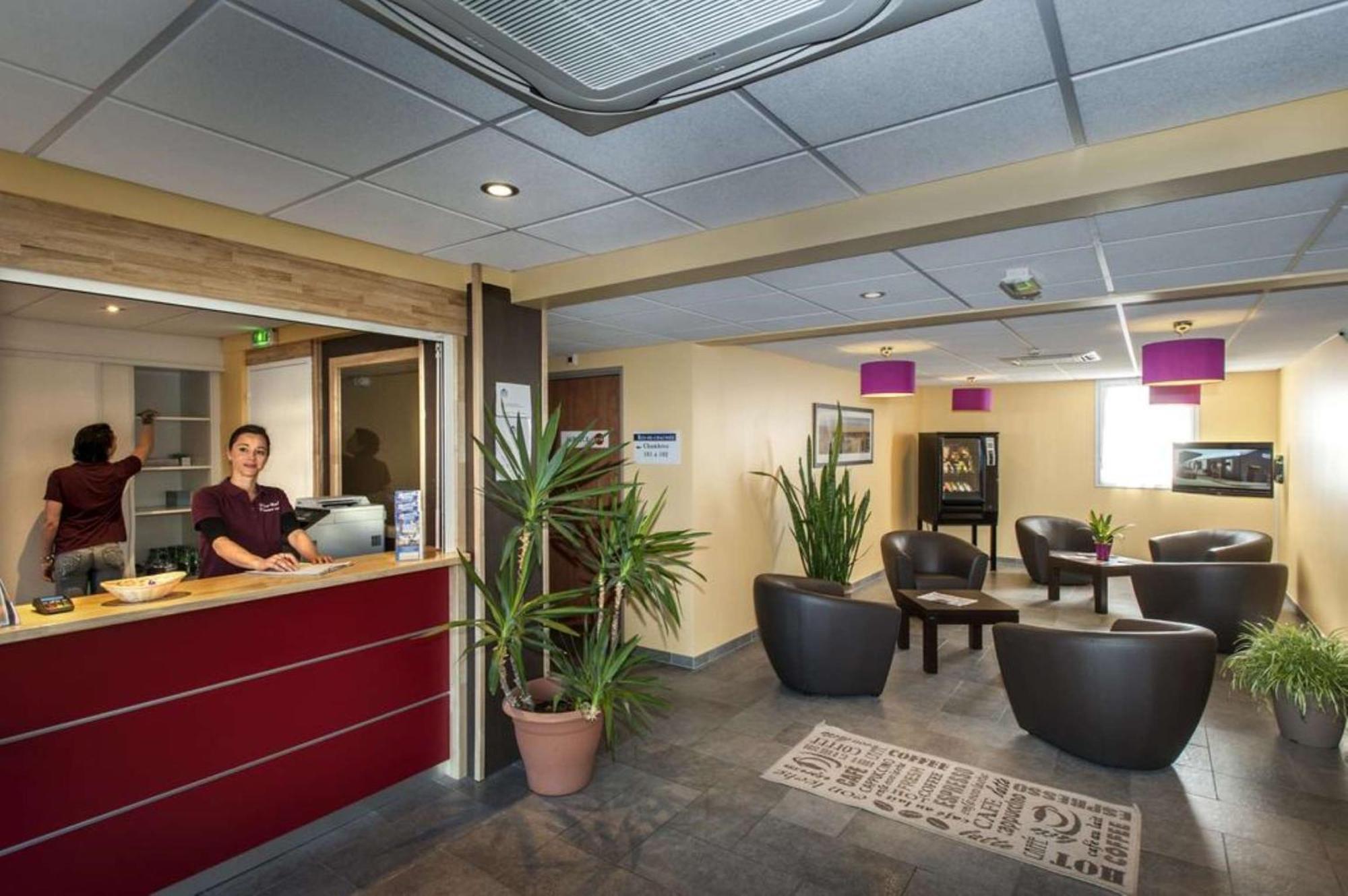 Brit Hotel Confort Villeneuve Sur Lot Bias  Buitenkant foto