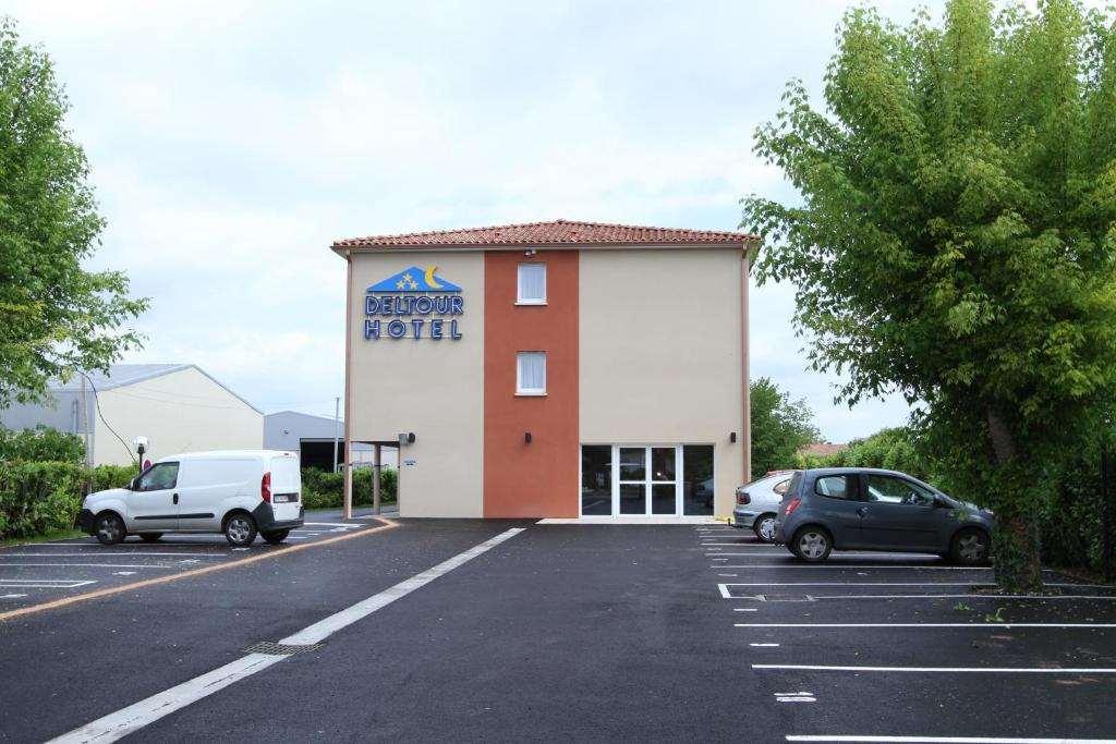 Brit Hotel Confort Villeneuve Sur Lot Bias  Buitenkant foto