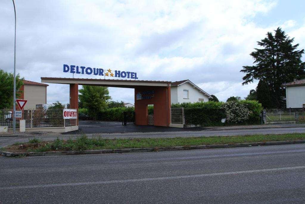 Brit Hotel Confort Villeneuve Sur Lot Bias  Buitenkant foto