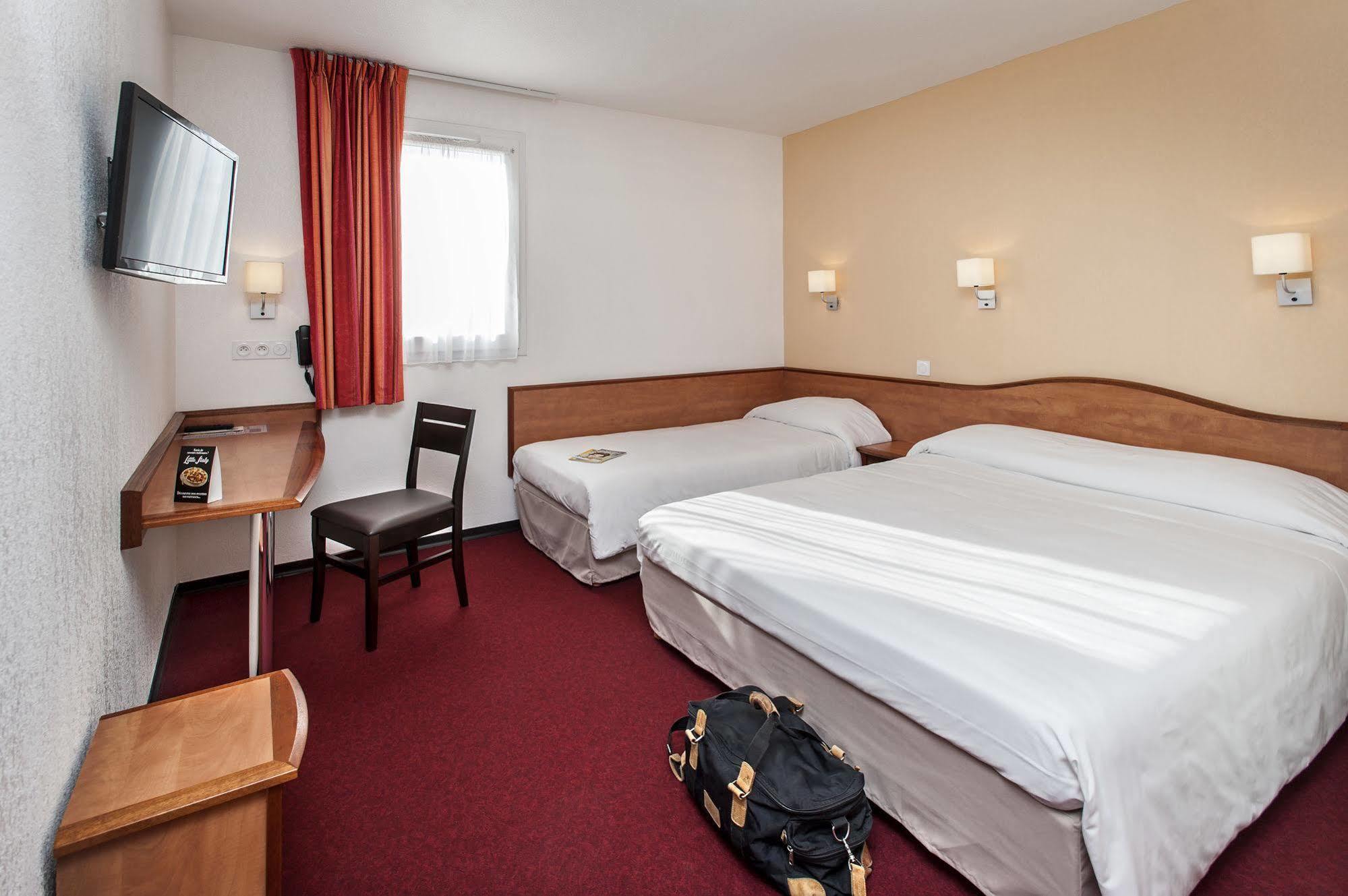 Brit Hotel Confort Villeneuve Sur Lot Bias  Buitenkant foto
